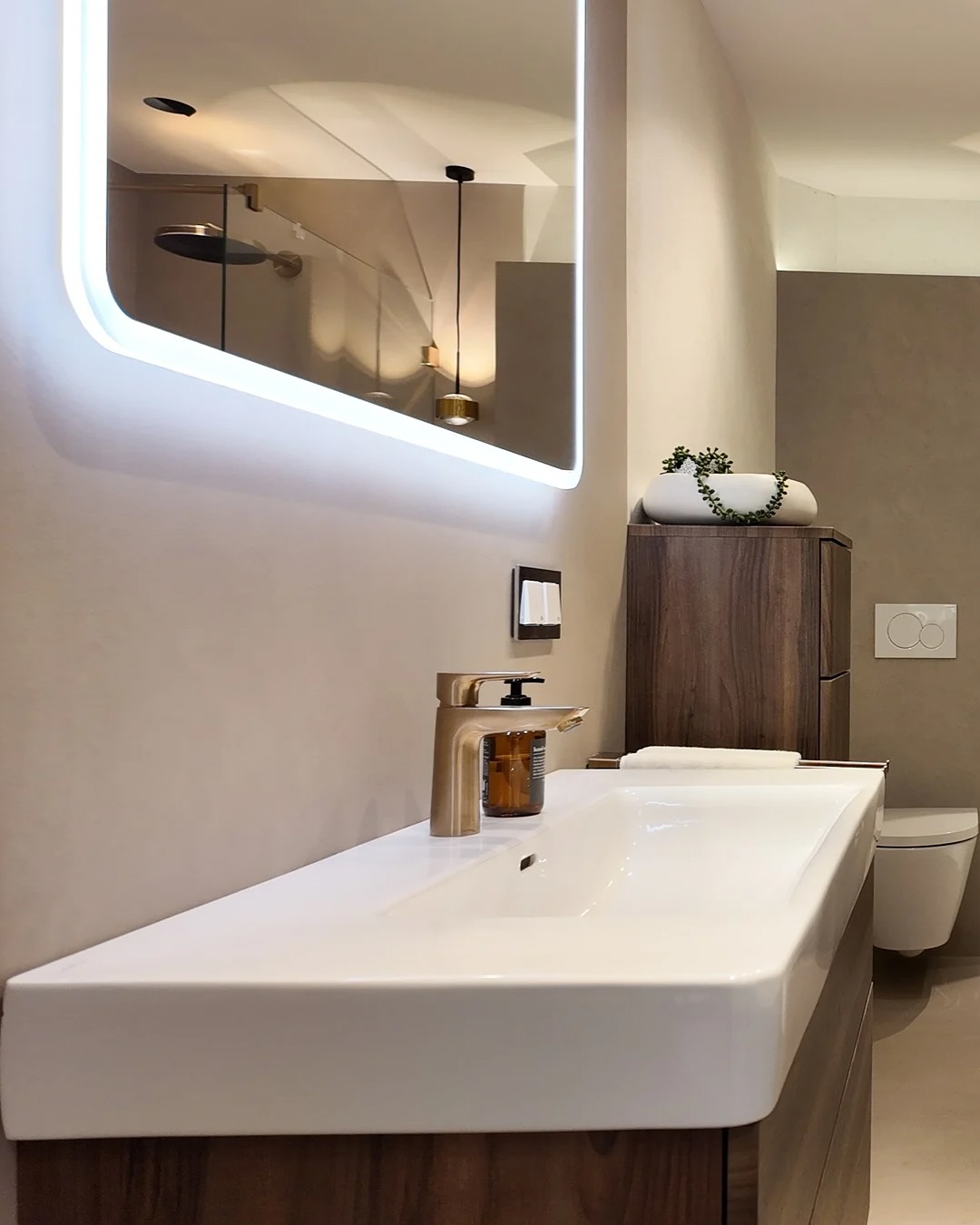 Moderne Badsanierung – Aurora Haustechnik Hessen